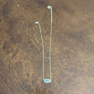 Kendra Scott grey necklace